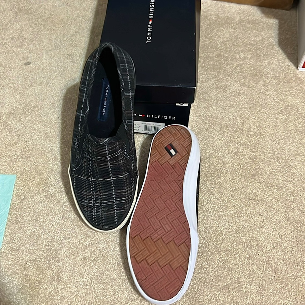 Tommy Hilfiger  Shoes - men or women’s